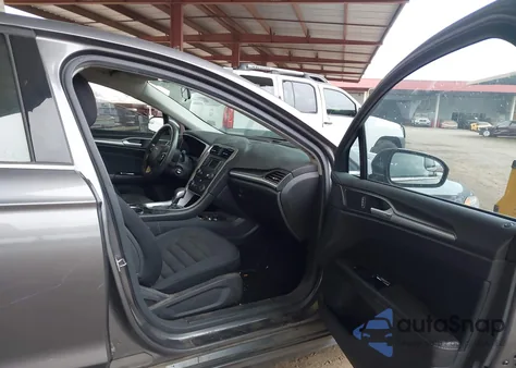 2013 Ford Fusion Se z USA, uszkodzony, nr VIN 3FA6P0H7XDR327038